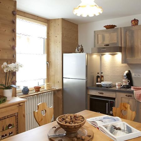 Appartement Zian Justine Lullin Bagian luar foto